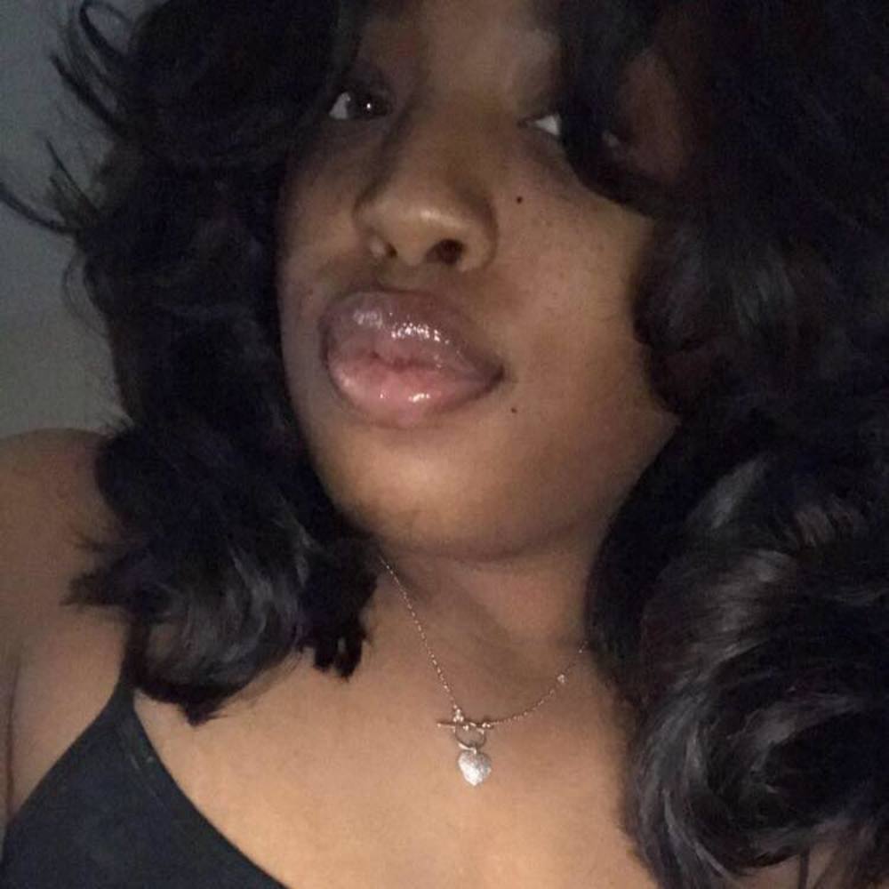 Meet your Posher, Kinya